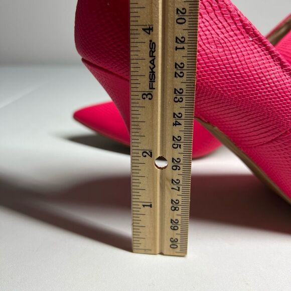 Charlotte Russe Women's Size 7,5 M Pink Snake Skin Pumps 3,5” Heels Pointed Toe - Picture 9 of 12